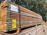 Guyana teak regels fijnbezaagd 3350x80x33mm (99x) - afbeelding 1 van  3