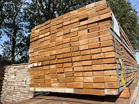 Guyana teak regels fijnbezaagd 3350x80x33mm (99x) - afbeelding 2 van  3
