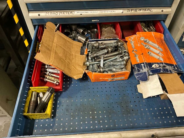 Gws ladekast met inhoud - afbeelding 13 van  16
