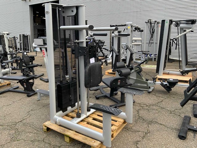 Gym 80 signum dip machine with support krachtstation - afbeelding 1 van  5