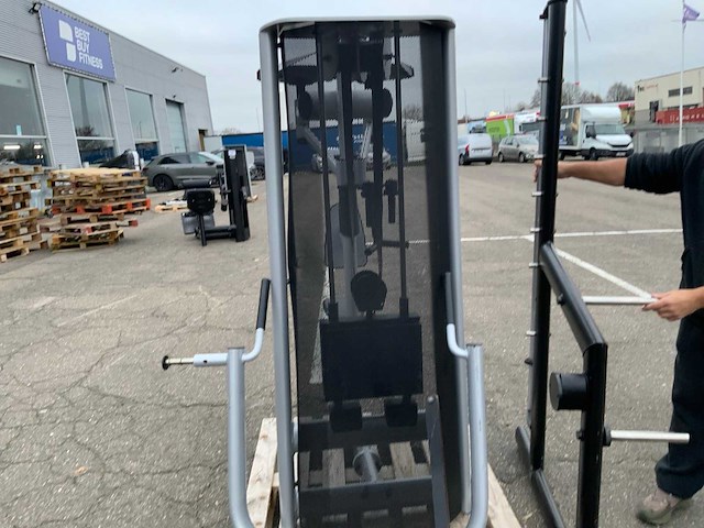 Gym 80 signum rear delt machine krachtstation - afbeelding 3 van  4