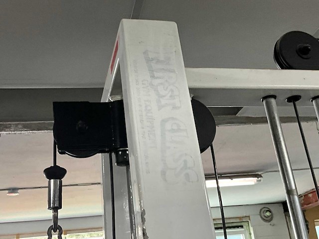 Gym fitness toestel multi pulldown - afbeelding 3 van  12