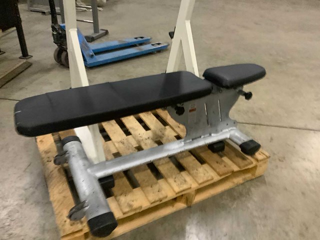 Gym80 adjustable bench met barbell rek krachtstation - afbeelding 2 van  4