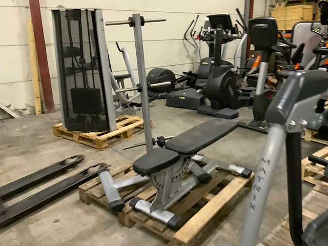 Gym80 adjustable bench schijvenrek krachtstation - afbeelding 3 van  4