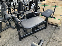 Gym80 plateloaded abdominal krachtstation - afbeelding 1 van  4