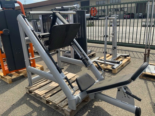 Gym80 signum 45 graden legpress krachtstation - afbeelding 1 van  3