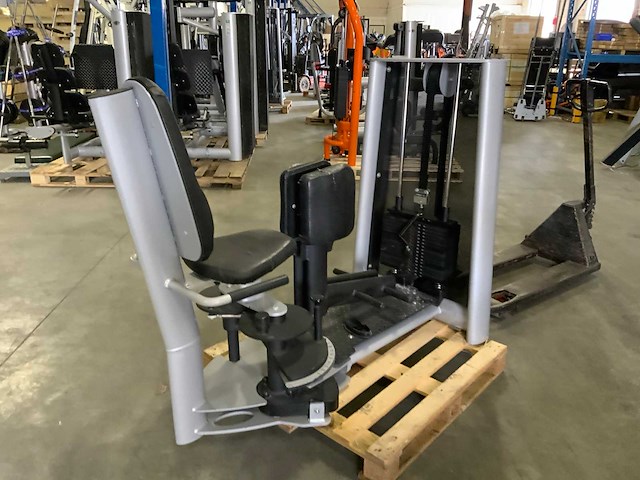 Gym80 signum adductie krachtstation - afbeelding 2 van  4