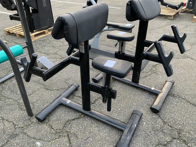 Gym80 signum biceps bench krachtstation - afbeelding 1 van  4