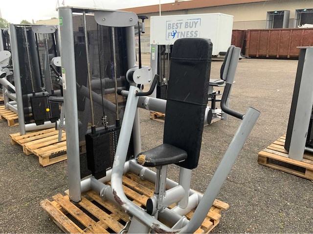 Gym80 signum chestpress krachtstation - afbeelding 1 van  4