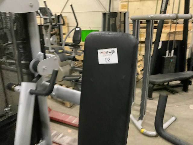 Gym80 signum chestpress krachtstation - afbeelding 1 van  3