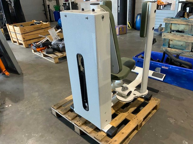 Gym80 signum deltoid krachtstation - afbeelding 6 van  7