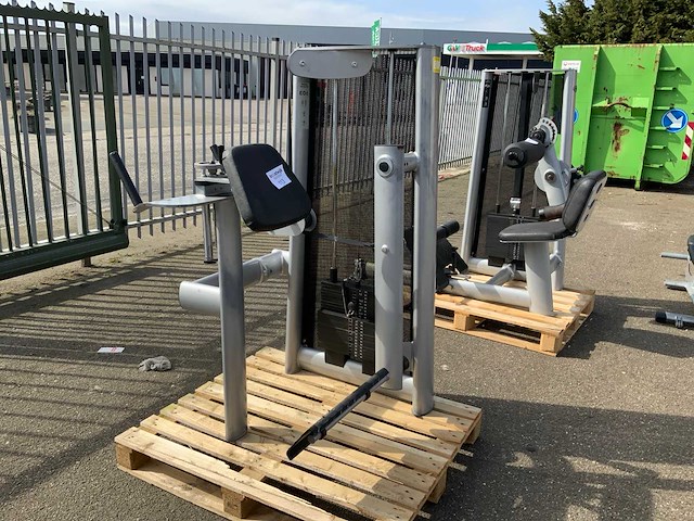 Gym80 signum kick back glute krachtstation - afbeelding 2 van  5