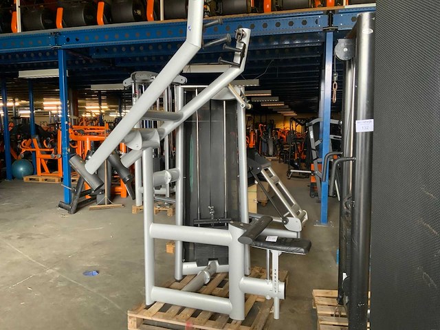 Gym80 signum latpull down krachtstation - afbeelding 1 van  5