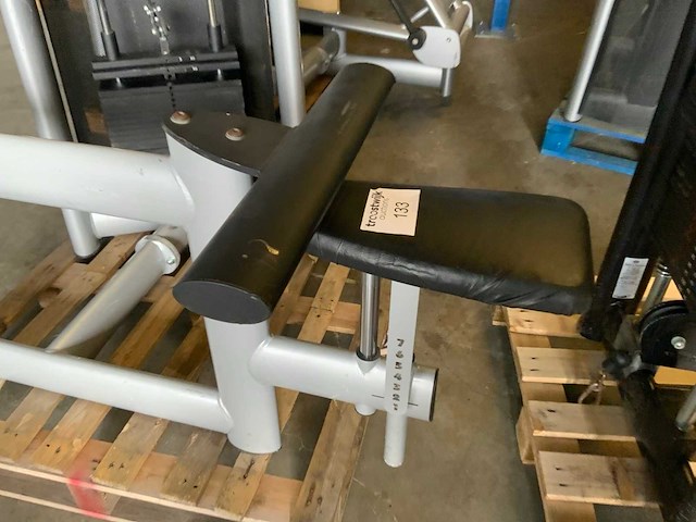 Gym80 signum latpull down krachtstation - afbeelding 2 van  5