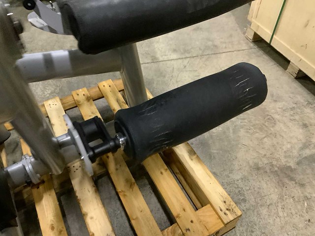 Gym80 signum leg extension krachtstation - afbeelding 4 van  8