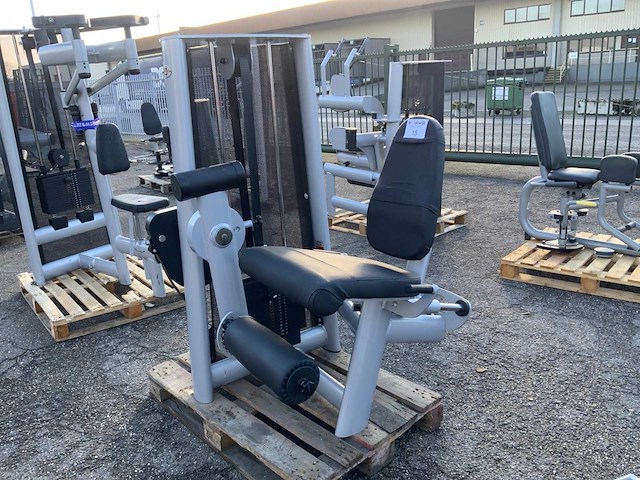 Gym80 signum leg extension krachtstation - afbeelding 1 van  8