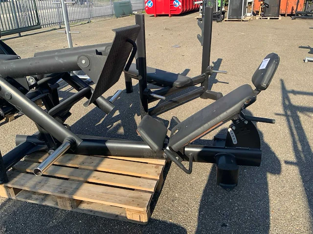 Gym80 signum legpress 45 krachtstation - afbeelding 2 van  6
