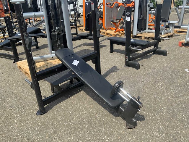 Gym80 signum olympische incline bench krachtstation - afbeelding 1 van  5