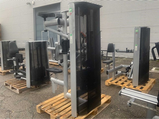 Gym80 signum pec deck rear delt krachtstation - afbeelding 1 van  5