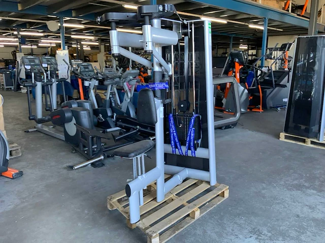 Gym80 signum pec deck rear delt krachtstation - afbeelding 2 van  6