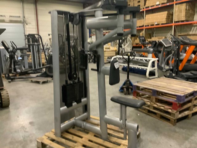 Gym80 signum pec fly rear delt krachtstation - afbeelding 2 van  6