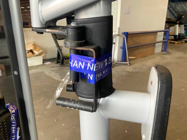 Gym80 signum pec fly rear delt krachtstation - afbeelding 3 van  6