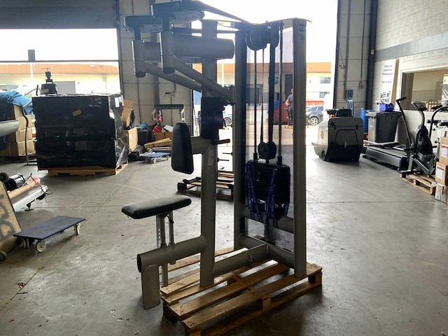Gym80 signum pec fly rear delt krachtstation - afbeelding 6 van  6