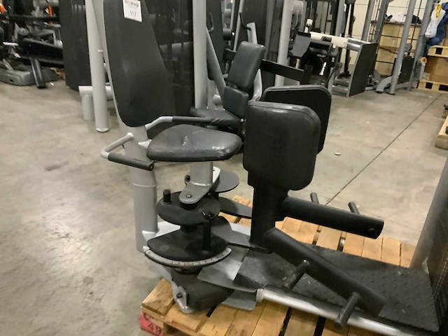 Gym80 signum pec rear delt fly krachtstation - afbeelding 7 van  7
