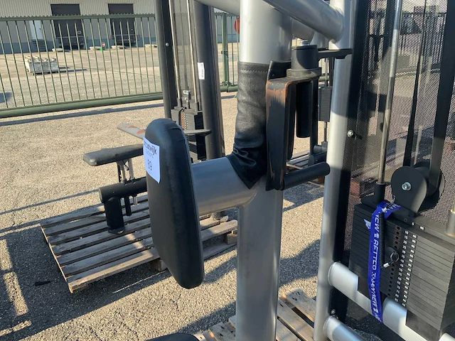 Gym80 signum pecfly rear delt krachtstation - afbeelding 2 van  5