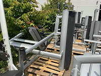 Gym80 signum shoulder press krachtstation