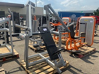Gym80 signum shoulderpress pl krachtstation - afbeelding 1 van  4