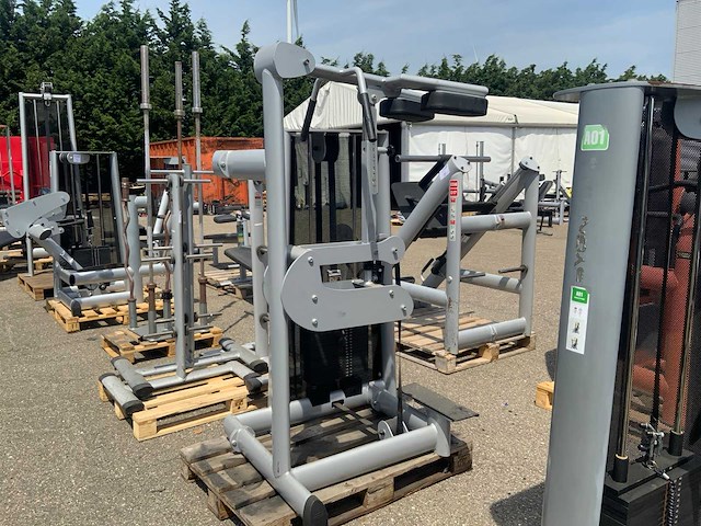Gym80 signum standing calf krachtstation - afbeelding 1 van  5