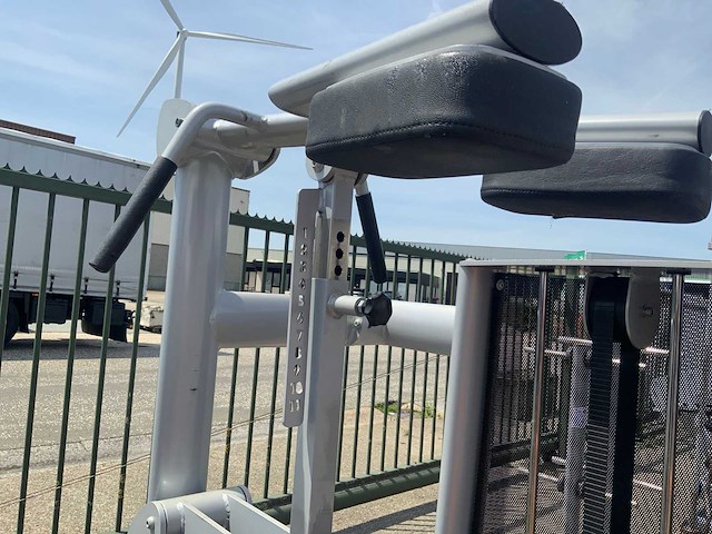Gym80 signum standing calf krachtstation - afbeelding 5 van  5
