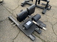 Gym80 sissy squat bench krachtstation - afbeelding 1 van  2