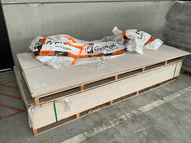 Gyproc brand vertragende platen - afbeelding 1 van  4