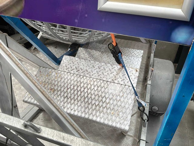 Gyroscoop op aanhangwagen - afbeelding 4 van  7