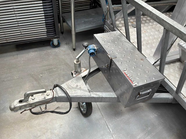 Gyroscoop op aanhangwagen - afbeelding 5 van  7