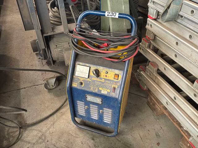 Gystart 724e batterij oplader 12-24 volt - afbeelding 1 van  3