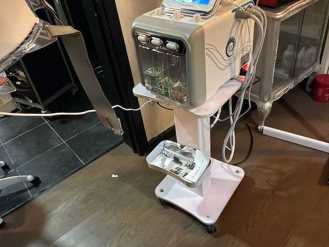 H2-o2 sall bubble gezichtsverzorging - afbeelding 2 van  9