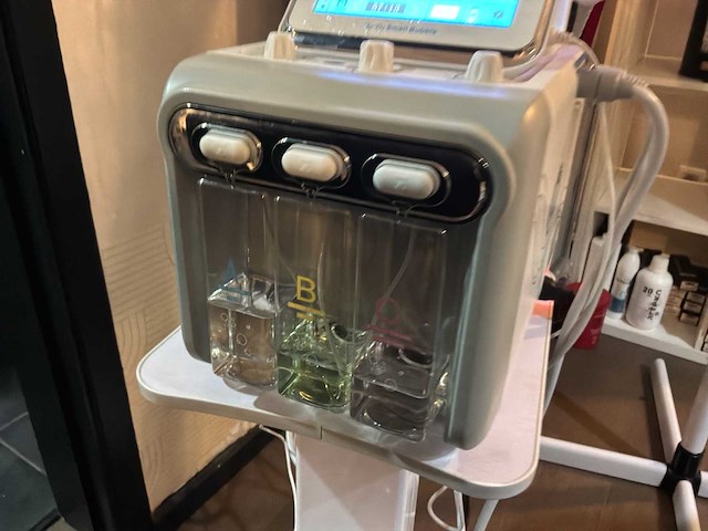 H2-o2 sall bubble gezichtsverzorging - afbeelding 7 van  9