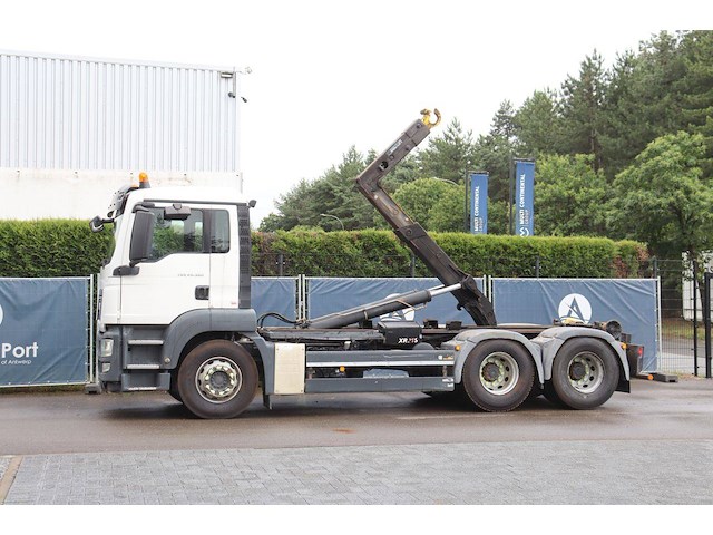 Haakarmsysteem vrachtwagen man tgs 28.360 6x2 diesel 2008 - afbeelding 1 van  1