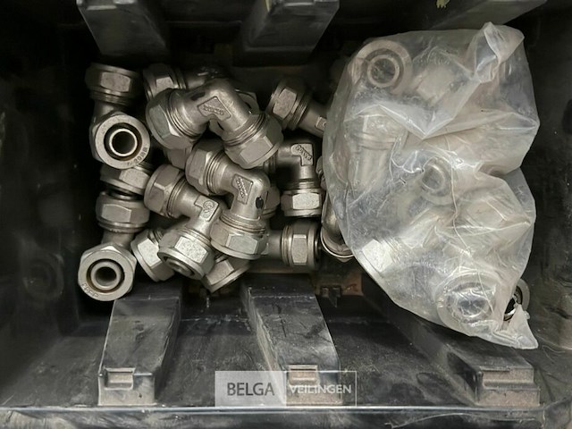 Haakse koppelingen - afbeelding 2 van  2