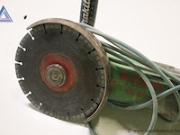 Haakse slijper - makita - g 23sc3 - afbeelding 2 van  3