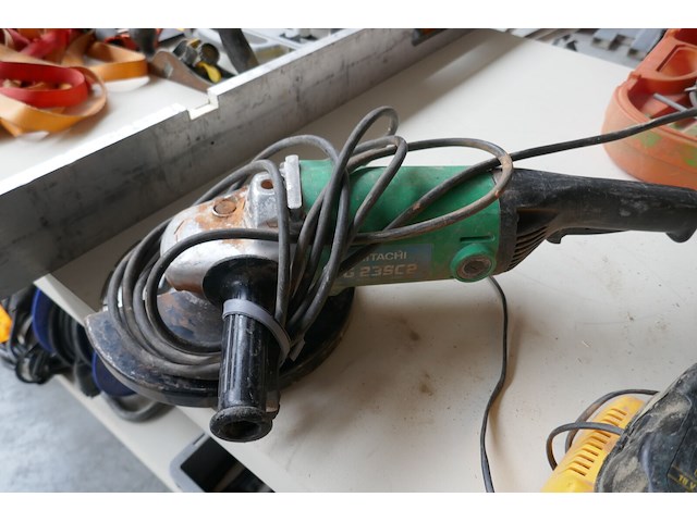 Haakse slijper hitachi - afbeelding 2 van  3