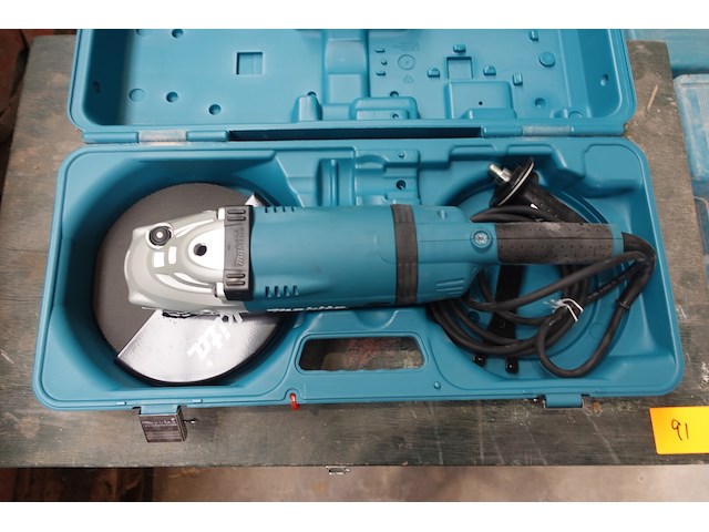 Haakse slijper makita - afbeelding 2 van  3