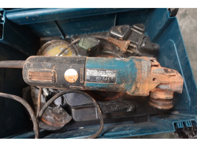 Haakse slijper makita - afbeelding 2 van  4
