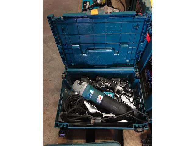 Haakse slijper makita - afbeelding 1 van  4