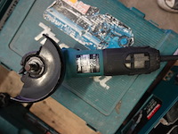 Haakse slijper makita - afbeelding 3 van  4