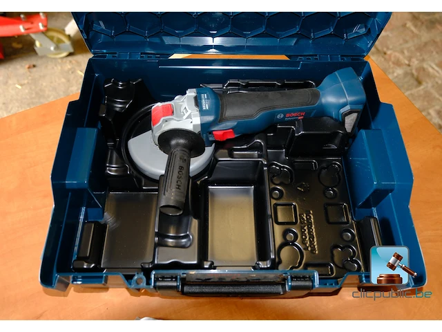 Haakse slijper met batterij - afbeelding 7 van  8