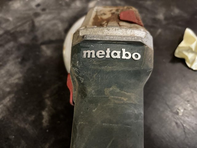 Haakse slijper metabo - afbeelding 3 van  5